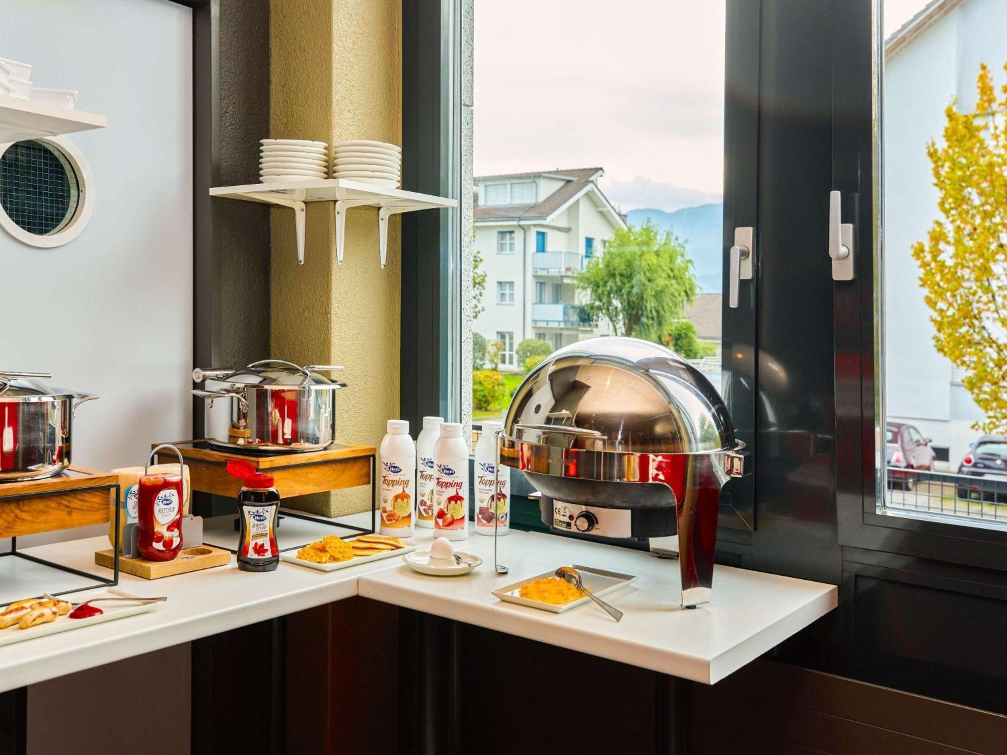 Ibis Luzern Kriens Hotel Horw Exterior photo