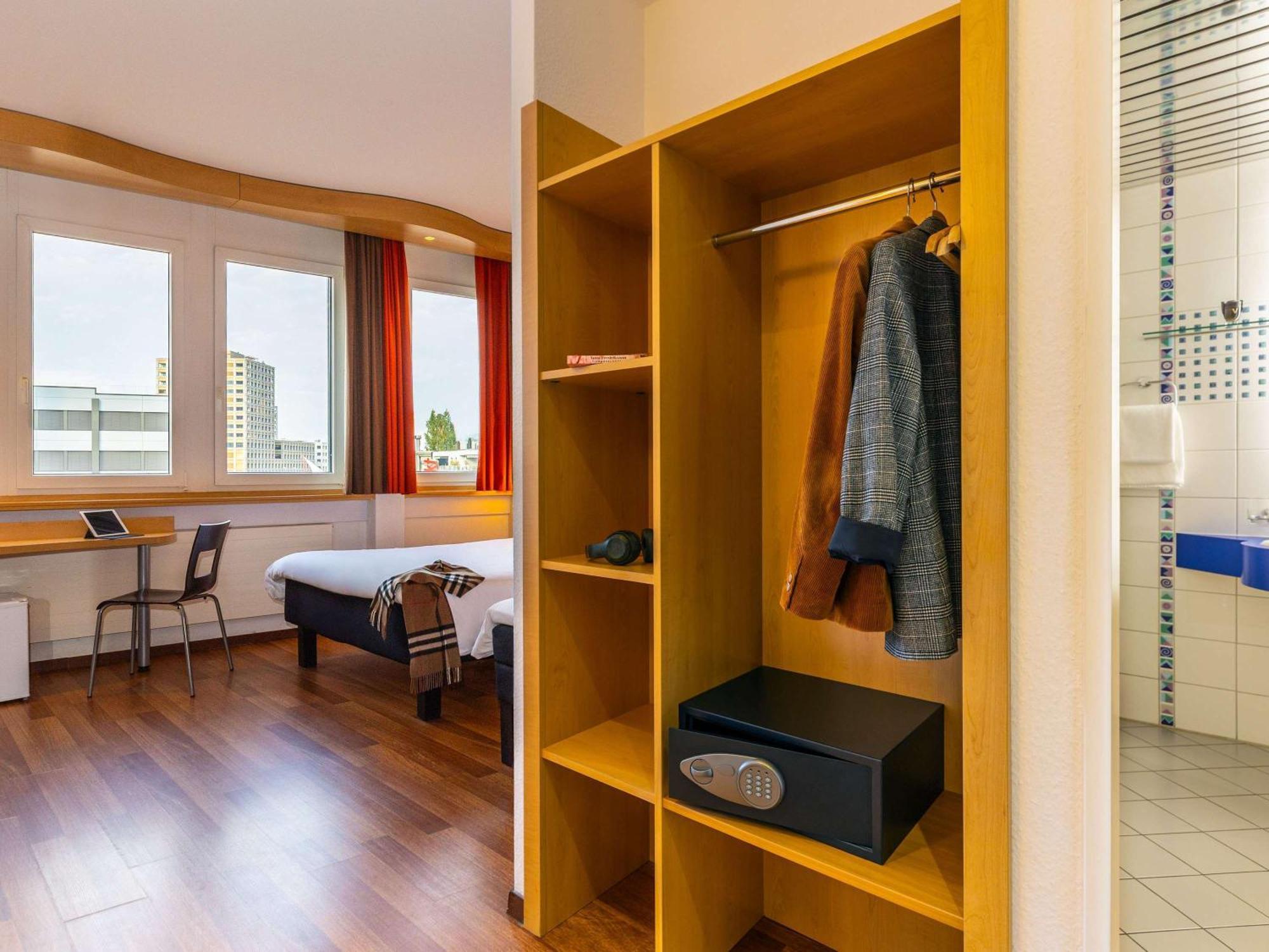 Ibis Luzern Kriens Hotel Horw Exterior photo