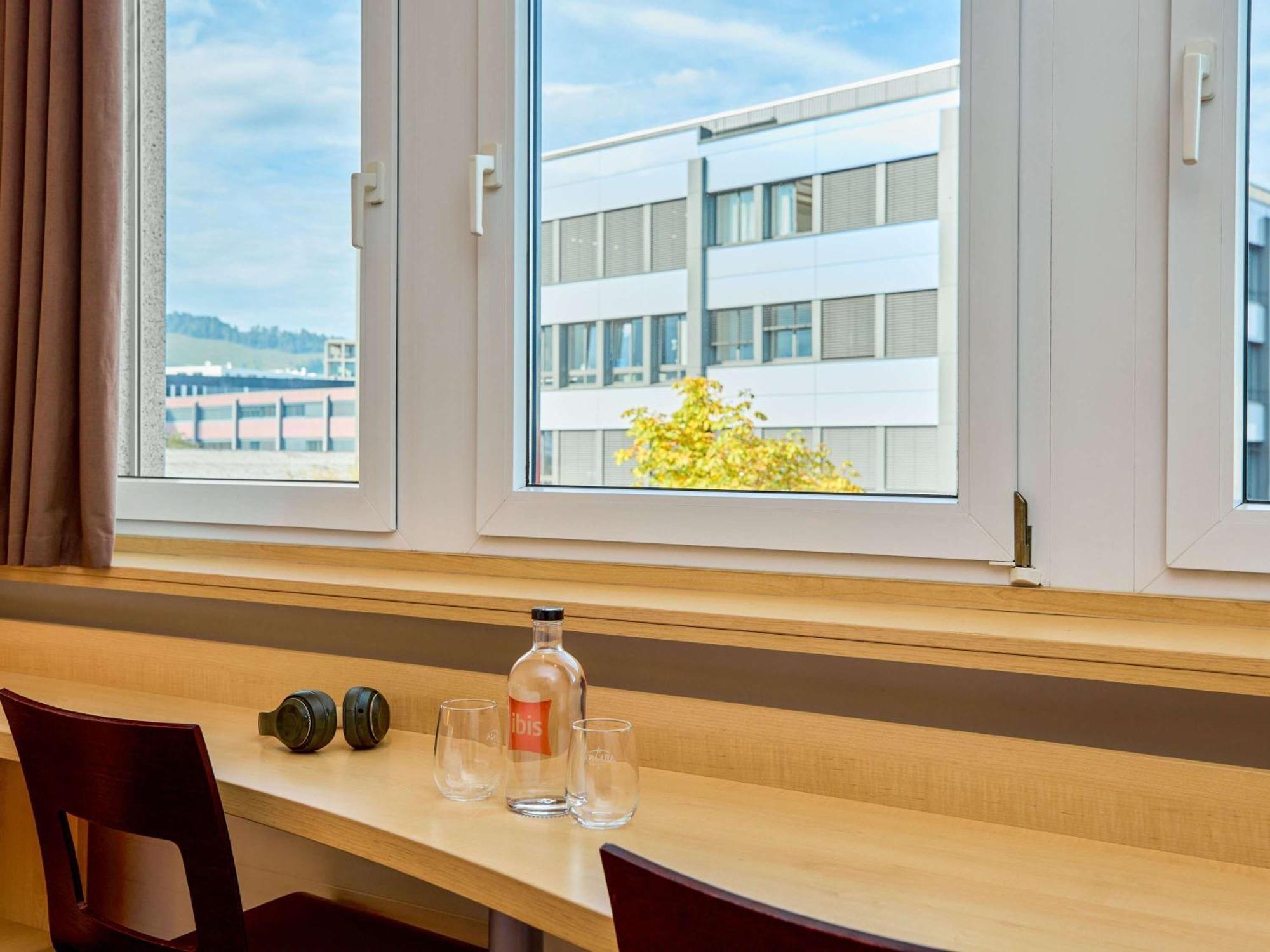 Ibis Luzern Kriens Hotel Horw Exterior photo