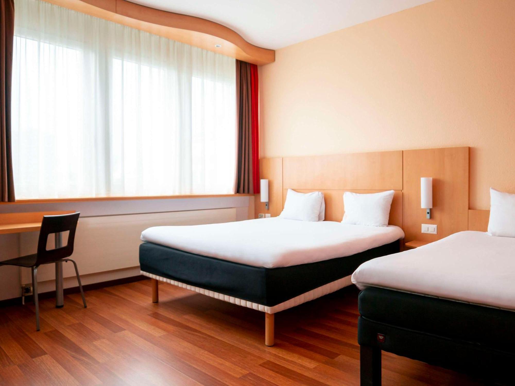 Ibis Luzern Kriens Hotel Horw Exterior photo